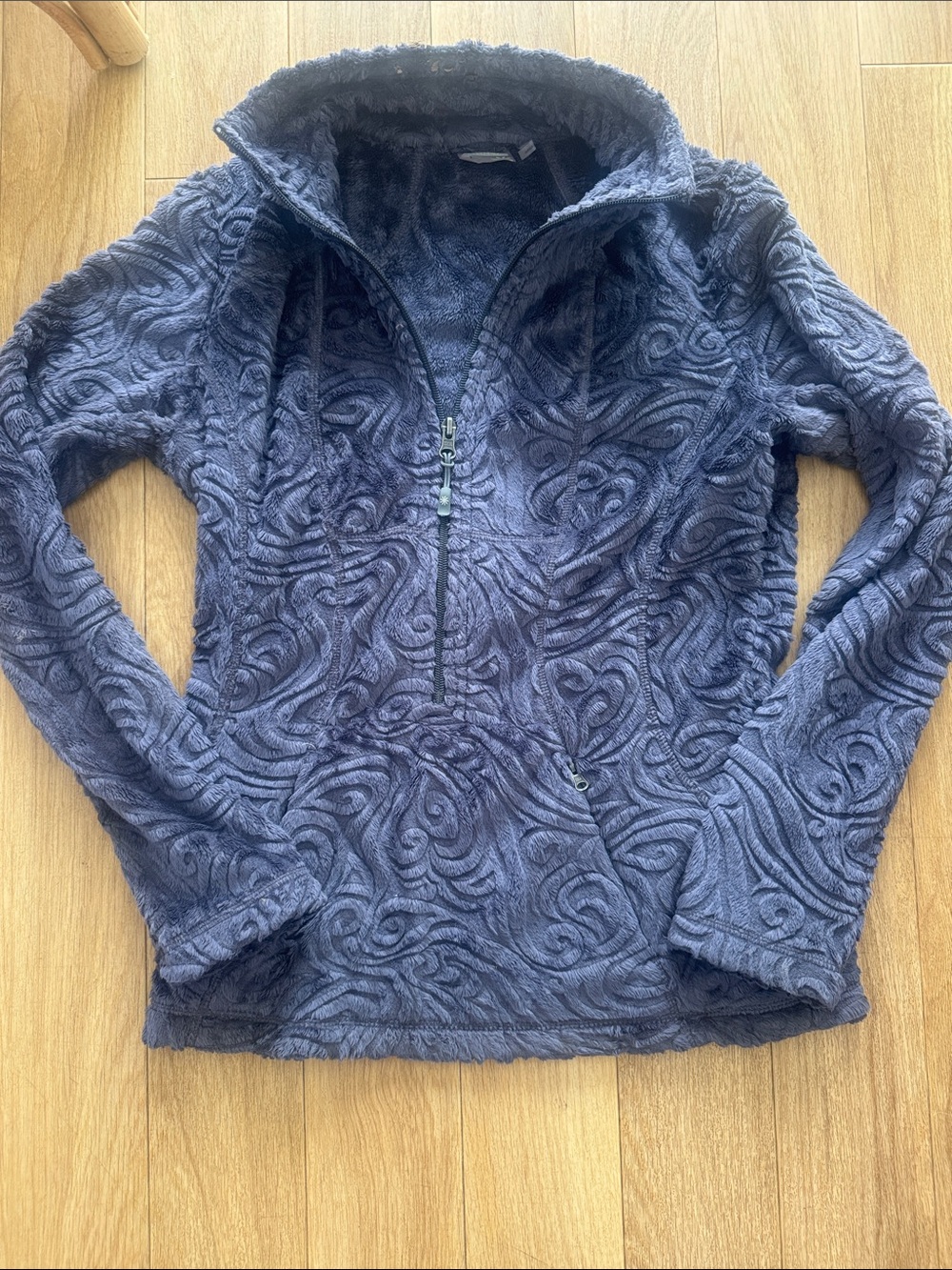 Athleta Plush Swirl-Texture Half-Zip Sweater - Navy gray. Small